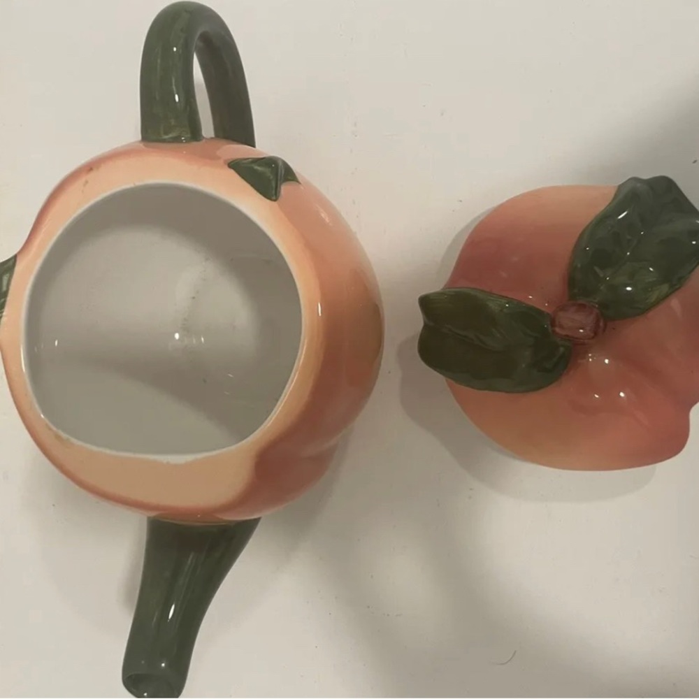 Peach Teapot With Lid By Telaflora 🫖 🍑 - Picture 5 of 5